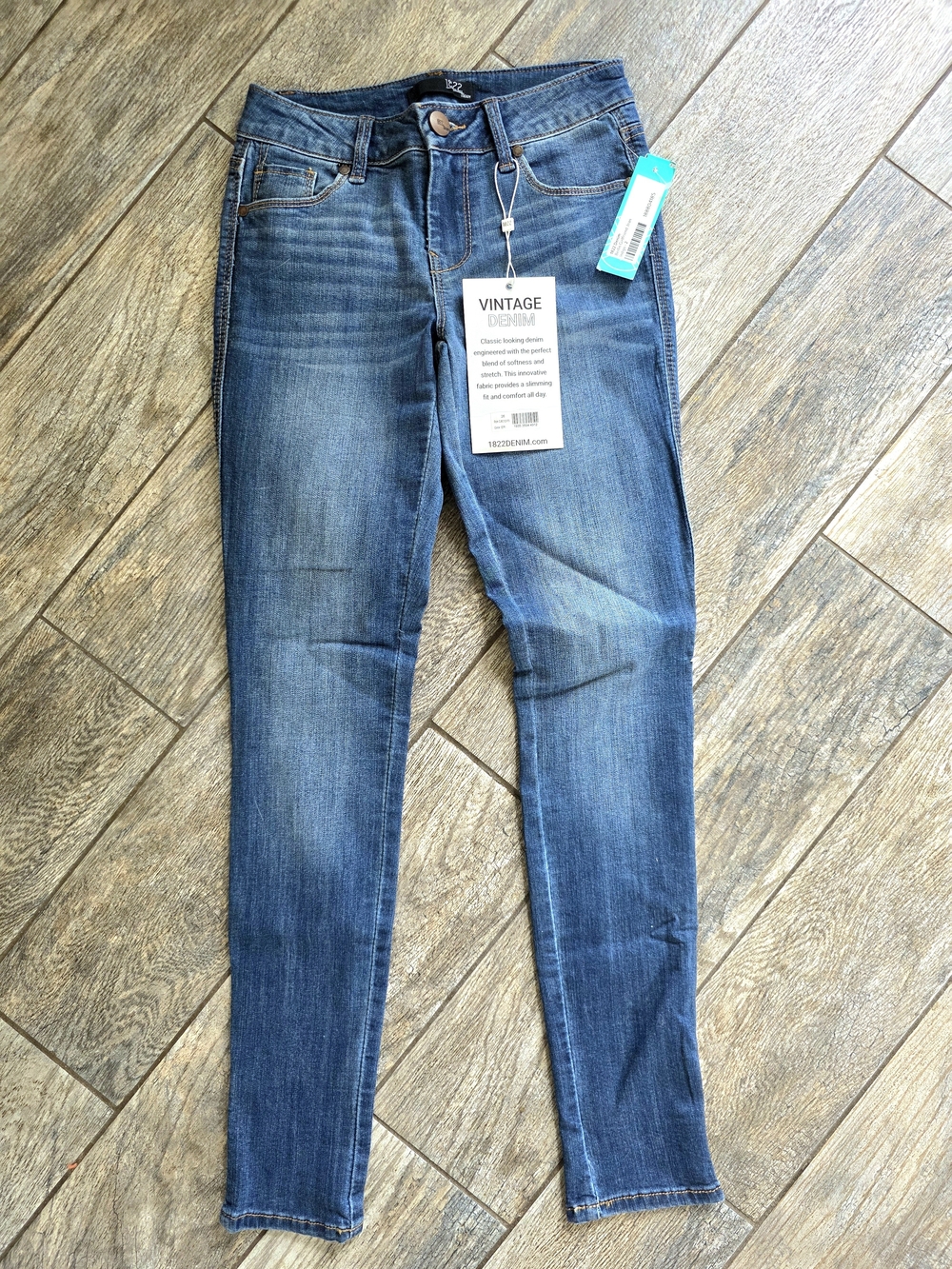 NEW 1822 Denim Women's Girlfriend Skinny Jeans Vintage Wash Stitch Fix Sz 26